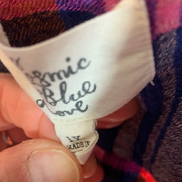 Plaid Button-Up Blouse - Picture 2 of 4